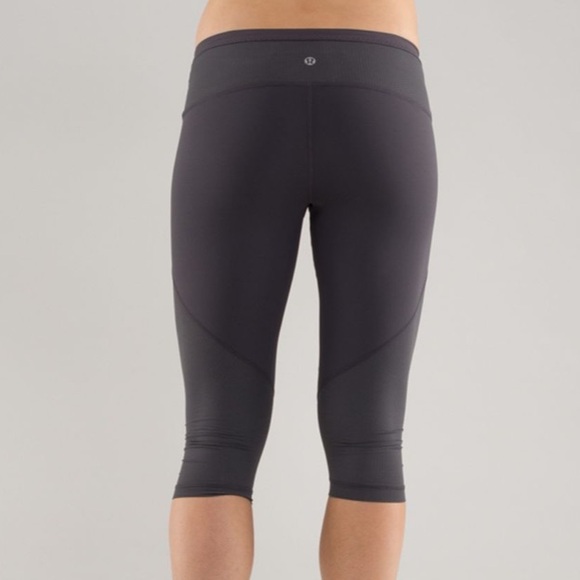 Lululemon Low Rise Capri Leggings - Picture 1 of 6
